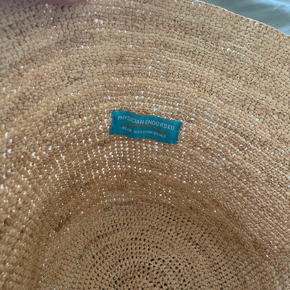 Rafia straw bucket hat - Picture 5 of 6